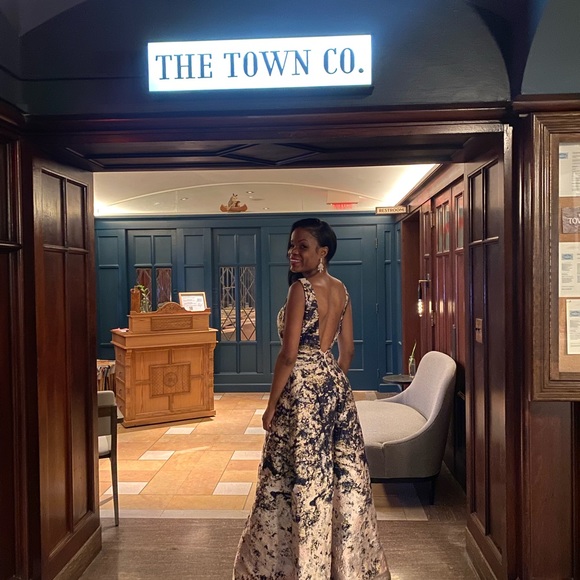 ⭐️ Cecilia Couture Ballgown | Size 4 | Pale Pink, Gold & Navy Accents - Picture 14 of 15